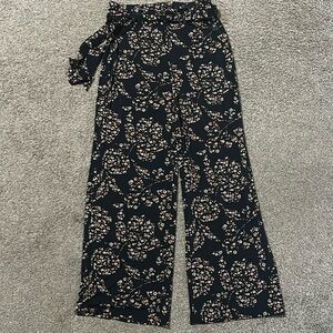 Wide leg WhiteHouse/BlackMarket pants
